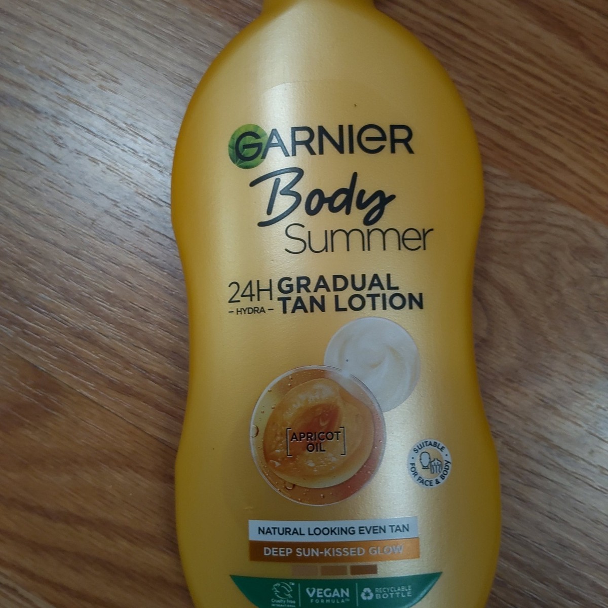 Garnier Summer Body Deep Sun-Kissed Moisturizing Lotion, 400 ml