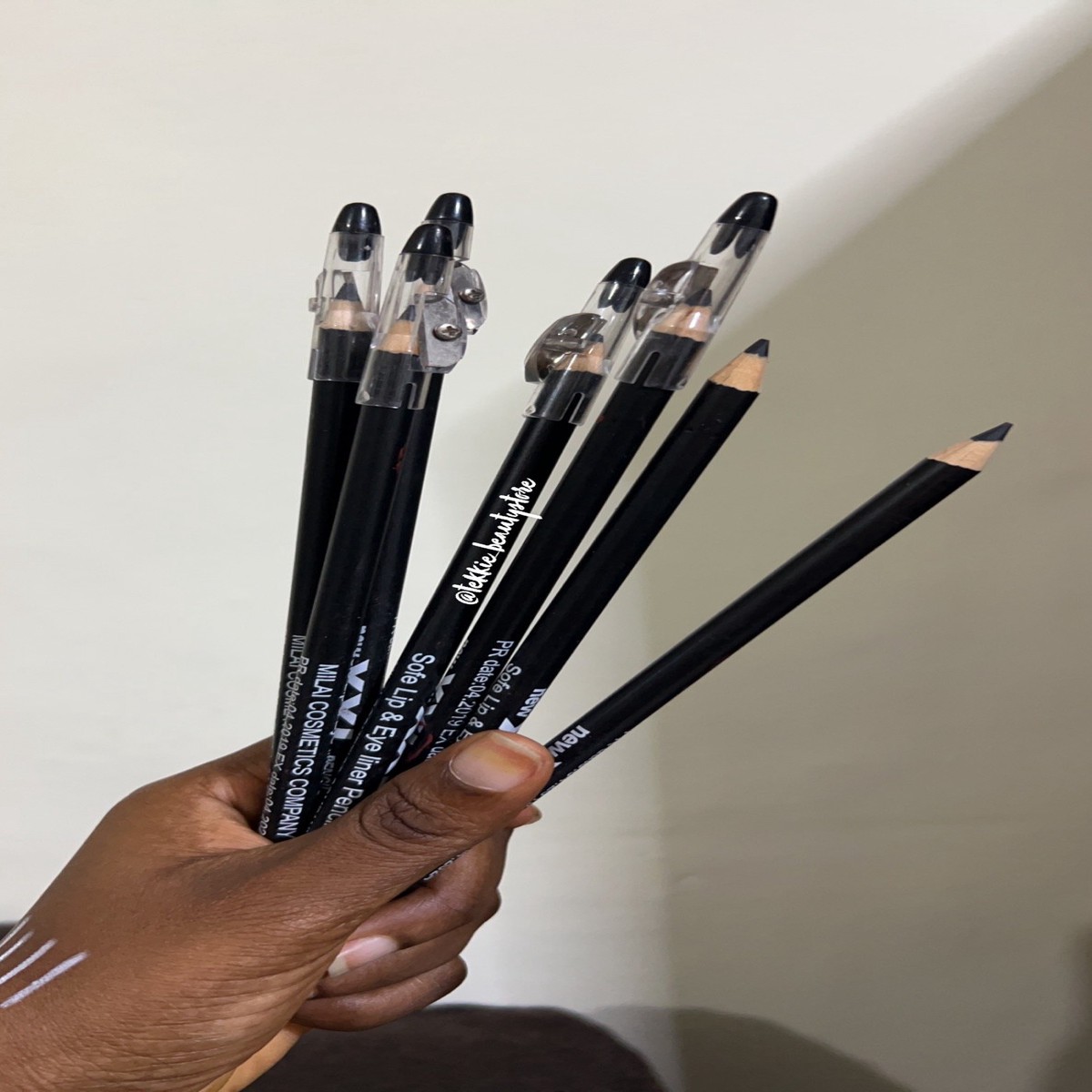 XXL lip and eyeliner pencil with sharpener - BLACK
