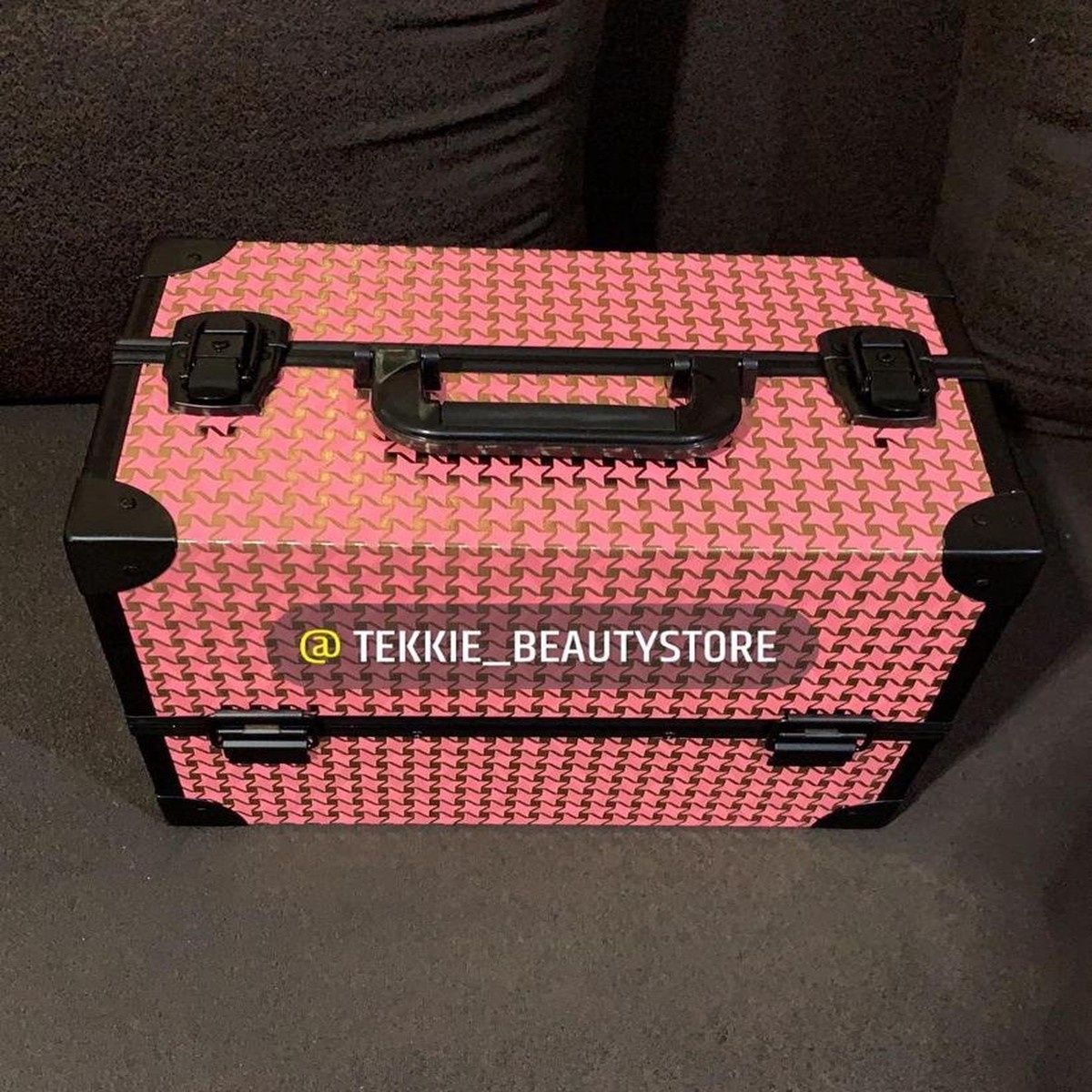 3-step hard body makeup box