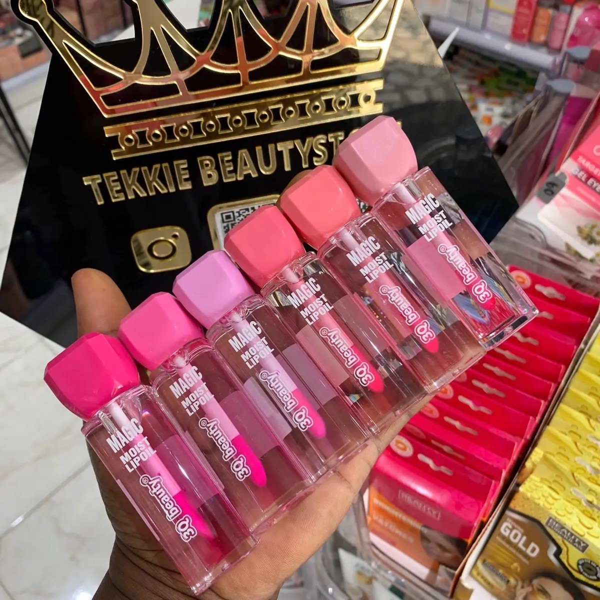 3Q beauty magic moist pink lips color changing lip oil